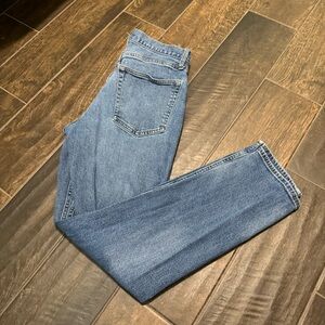 EUC Old Navy Athletic Taper Jeans